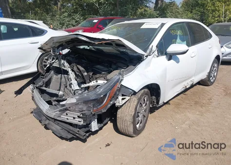 2021 Toyota Corolla Le z USA, uszkodzony, nr VIN 5YFEPMAE1MP180457